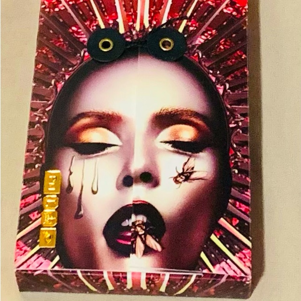 Pat McGrath Mothership V Eye shadow palette